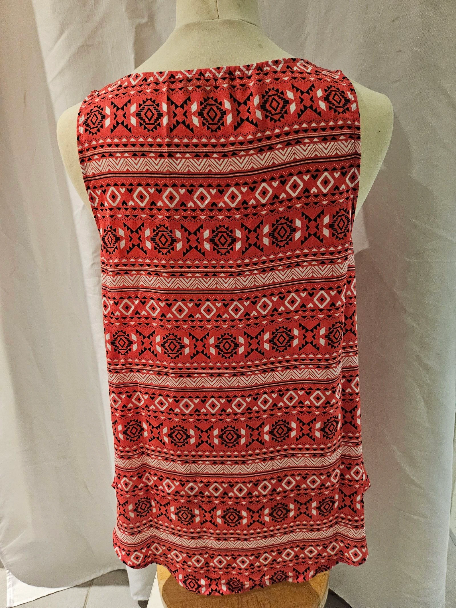 Sleeveless blouse Size 40 – photo 2